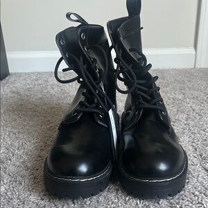 Black Lace-Up Women's Boots